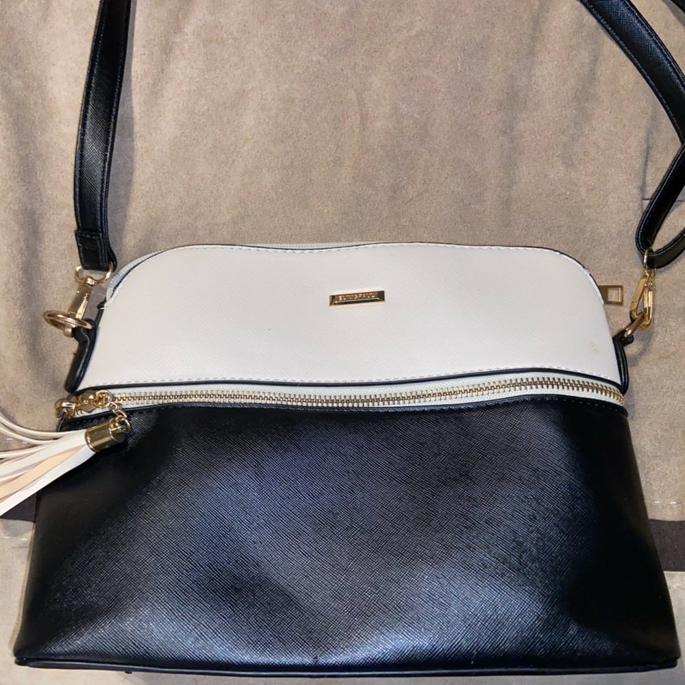 Beautiful purse (never used) and wallet (slightly used)